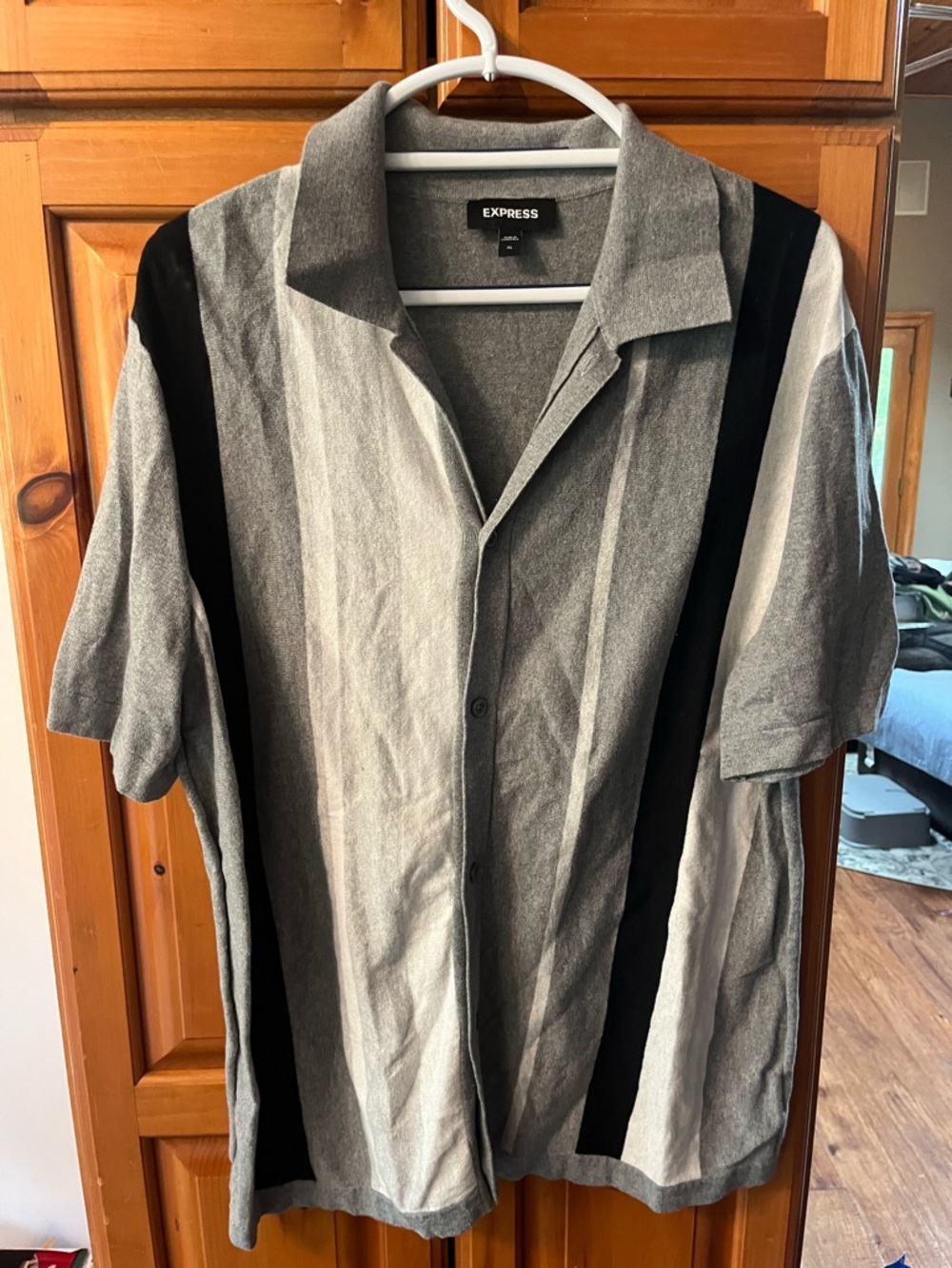 Express Men’s Gray and Black Vertical Stripe Short Sleeve Button-Up Shirt